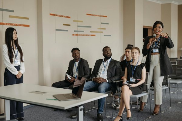 Défis Uniques de la Formation en Gestion de Projets Complexes pour les Ingénieurs Civils : Quelles Solutions ?